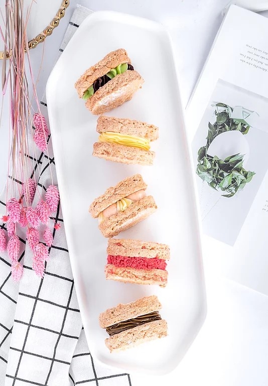 Lovever Patisserie的達克瓦茲有多款口味。（$40/件）