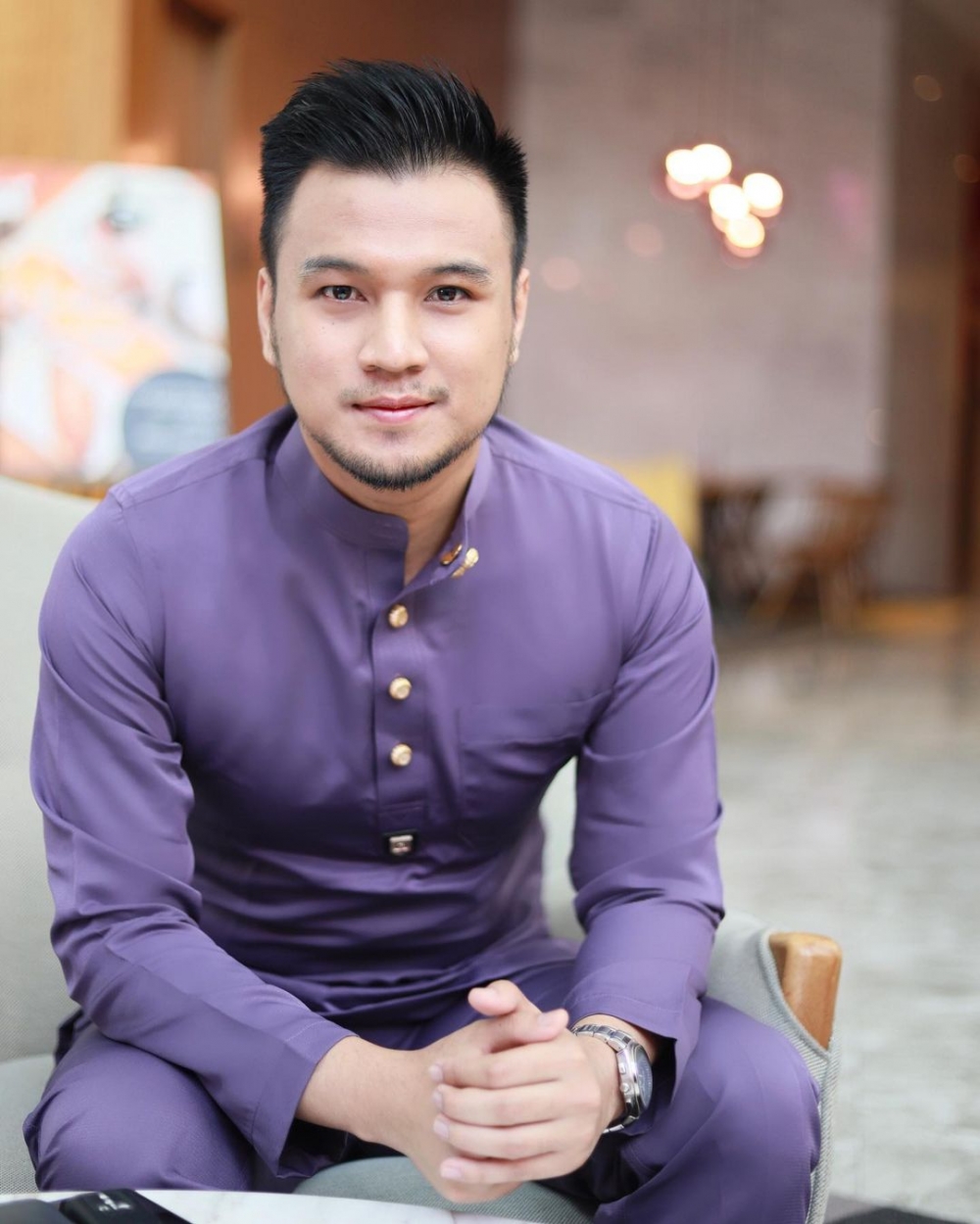 Ahmad Iqbal Zulkifli 2017年獲女CEO Hasmiza聘為私人助理