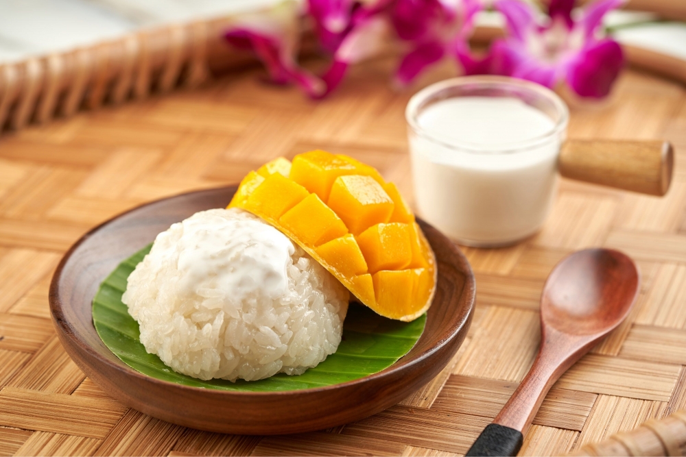 「泰·尋味之旅」自助餐:芒果糯米飯。
