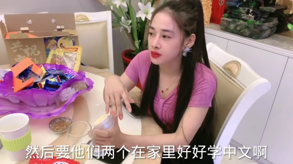 「紫霞」話母親而家最希望2個妹妹都可以搵到個好歸宿,最好就嫁去內地!