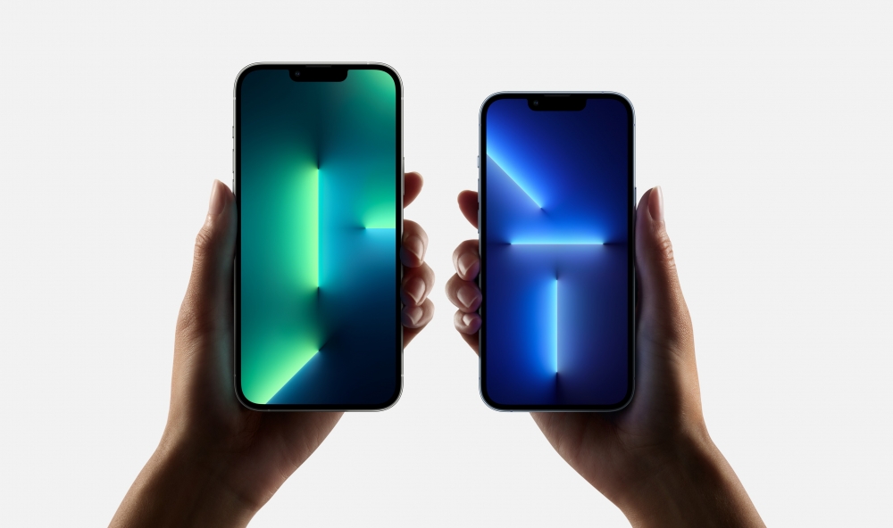 iPhone 13 Pro的尺寸為6.1吋;iPhone 13 Pro Max的尺寸為6.7吋。