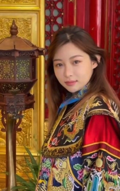 消失的V面?!