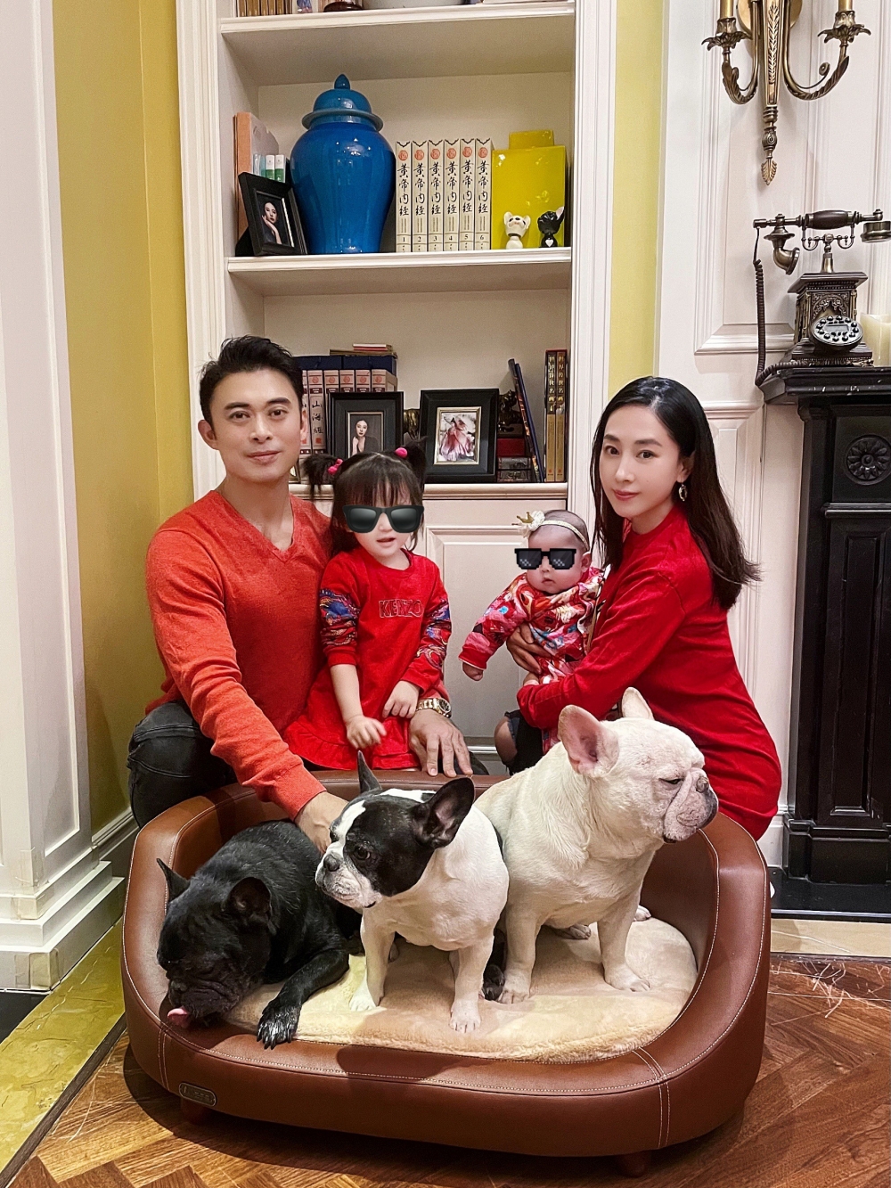 JJ透露好耐無post過同老公樊少皇嘅合照,原因係老公比較忙