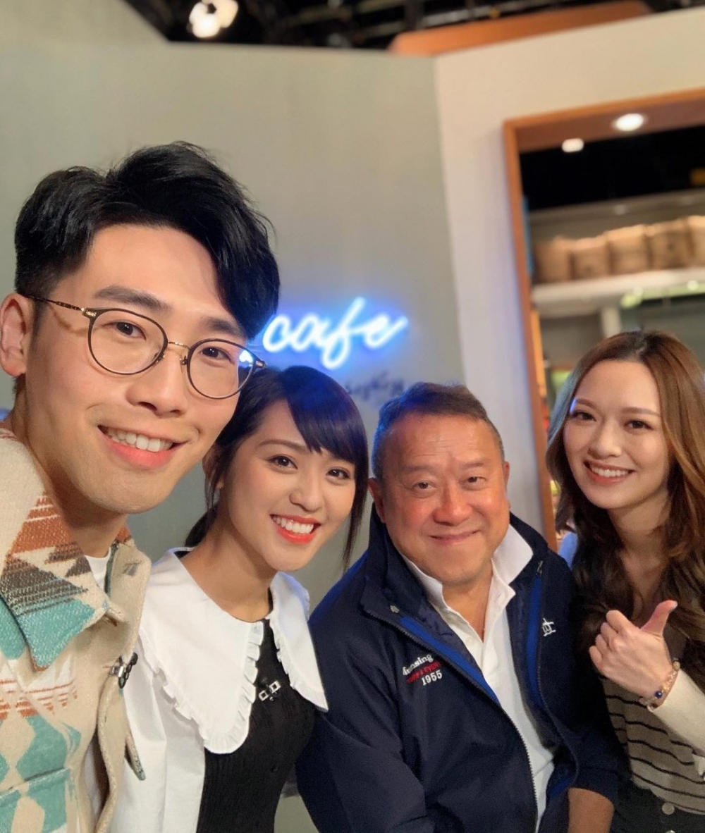 後生仔瘋狂爆料 6號同馮盈盈經常一齊？！