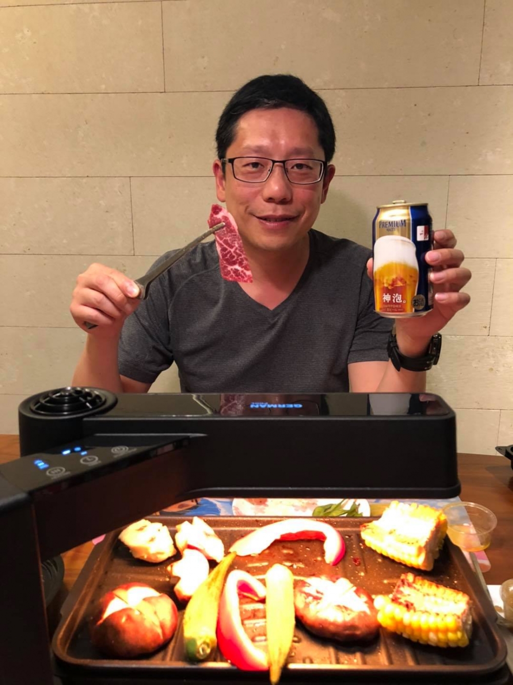 牛角老闆黃傑龍亦喺Facebook回應事件