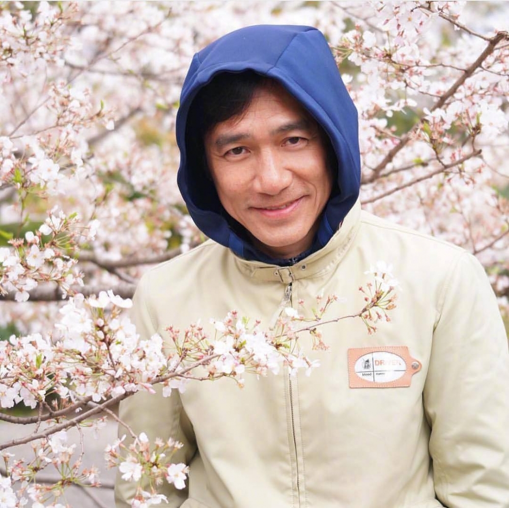 影帝梁朝偉喺電影《尚氣與十環幫傳奇》飾演反派角色「文武」,唔少觀眾都被佢嘅魅力吸引