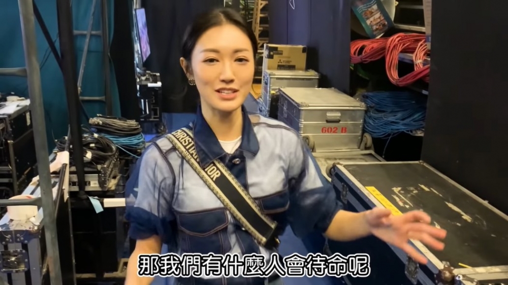張寶兒帶觀眾到《聲夢》演唱會後台參觀。