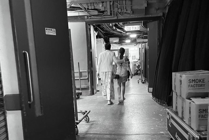 楊洛婷現身為老公黃天翱Tim打氣！