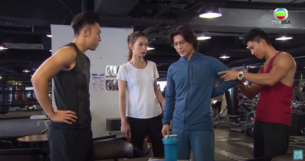 女朋友本身喺寫字樓返工,平時放工都會去做下gym
