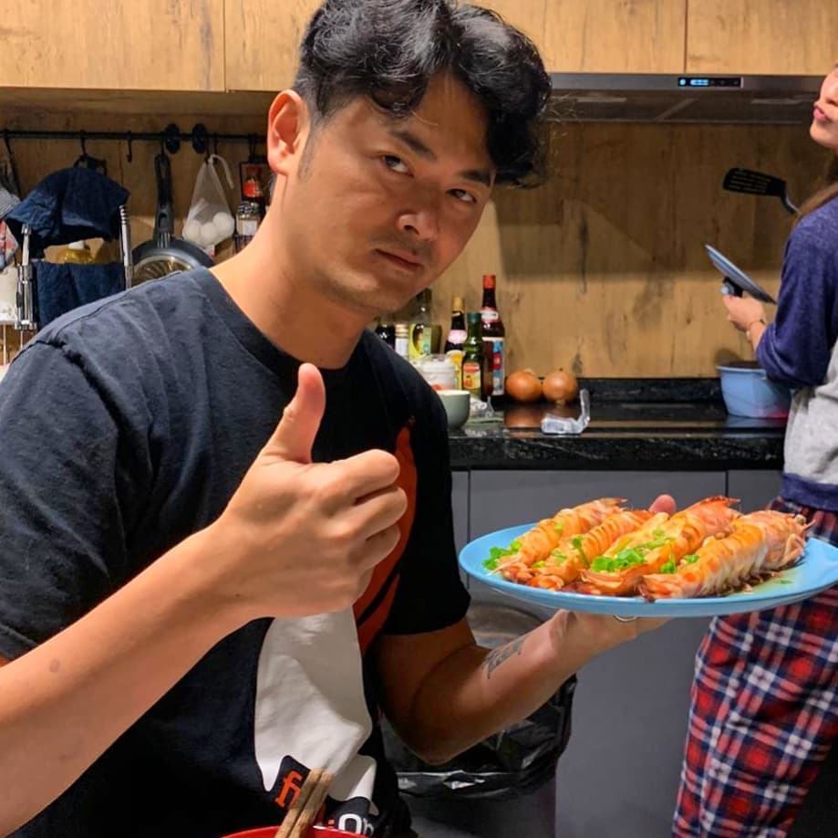 蕭唯展淡出娛樂圈後,就隻身往上海學整生煎包!