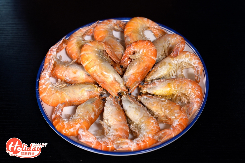 釣完更可以即場烹煮,可以選擇免費的鹽燒或白灼,其中推介鹽燒,可以食到蝦的鮮味。
