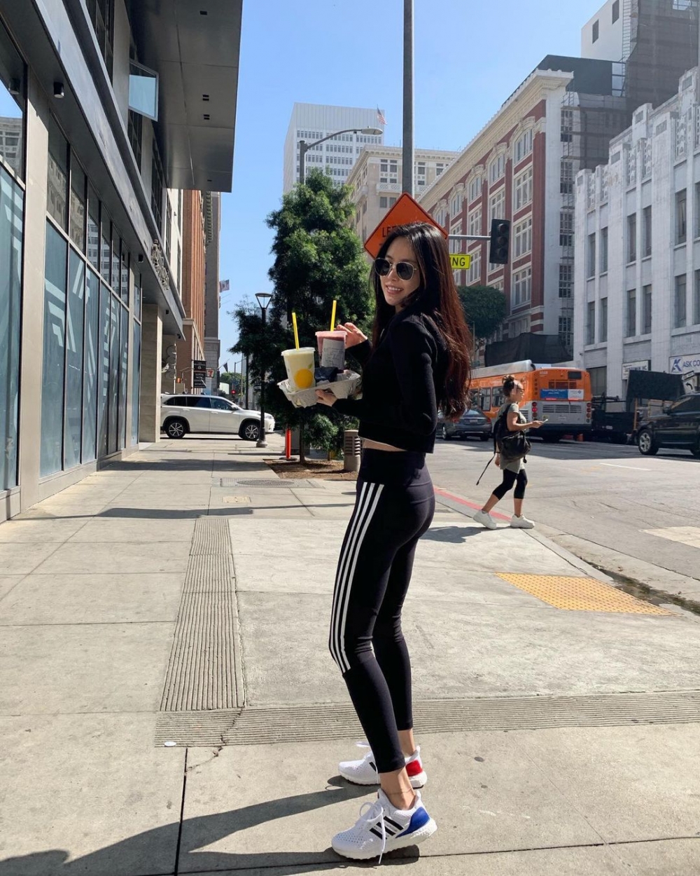 有女生從健康因素考量,指出成日著呢啲咁貼身嘅褲可能會導致發炎