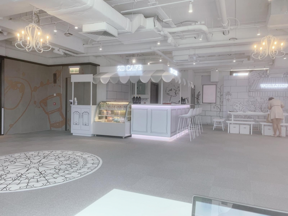 12樓的「Art and Lifestyle Studio」主打工作坊體驗班,場內擺放單車、花和植物。