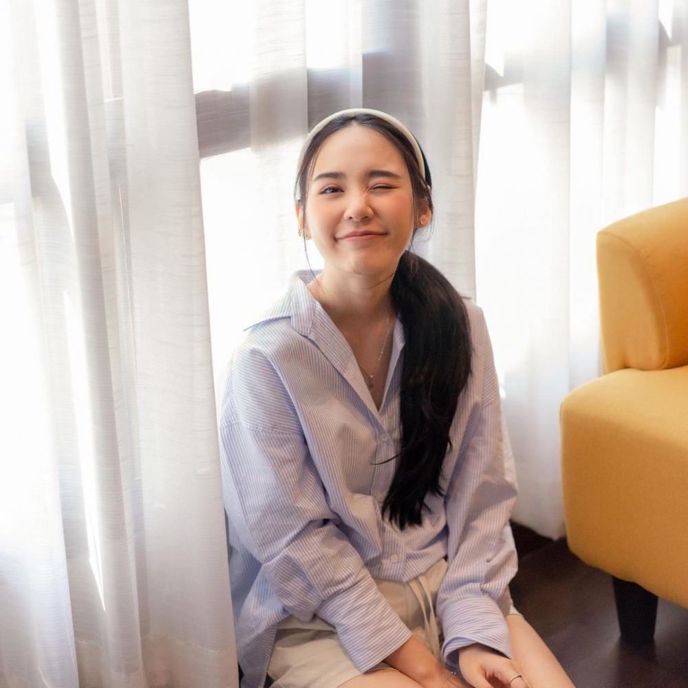 Narilya本人非常甜美可愛,仙氣十足,出演《凶靈祭》後人氣急升!
