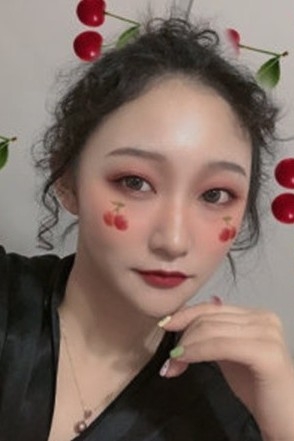 內地網紅鄭家宜為炒熱話題,不惜自篇自導自演一場戲?!
