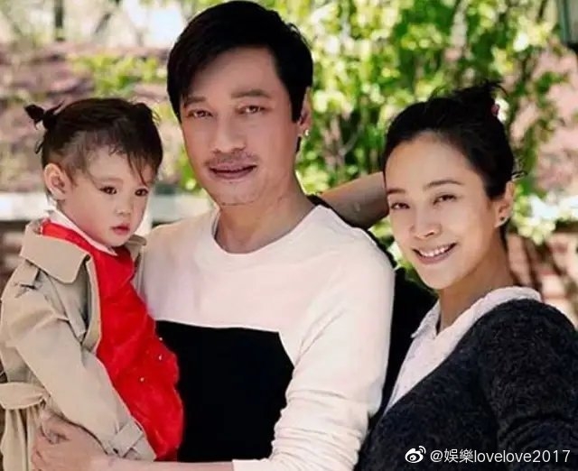 羅嘉良與蘇岩結婚後移居北京,育有一女。
