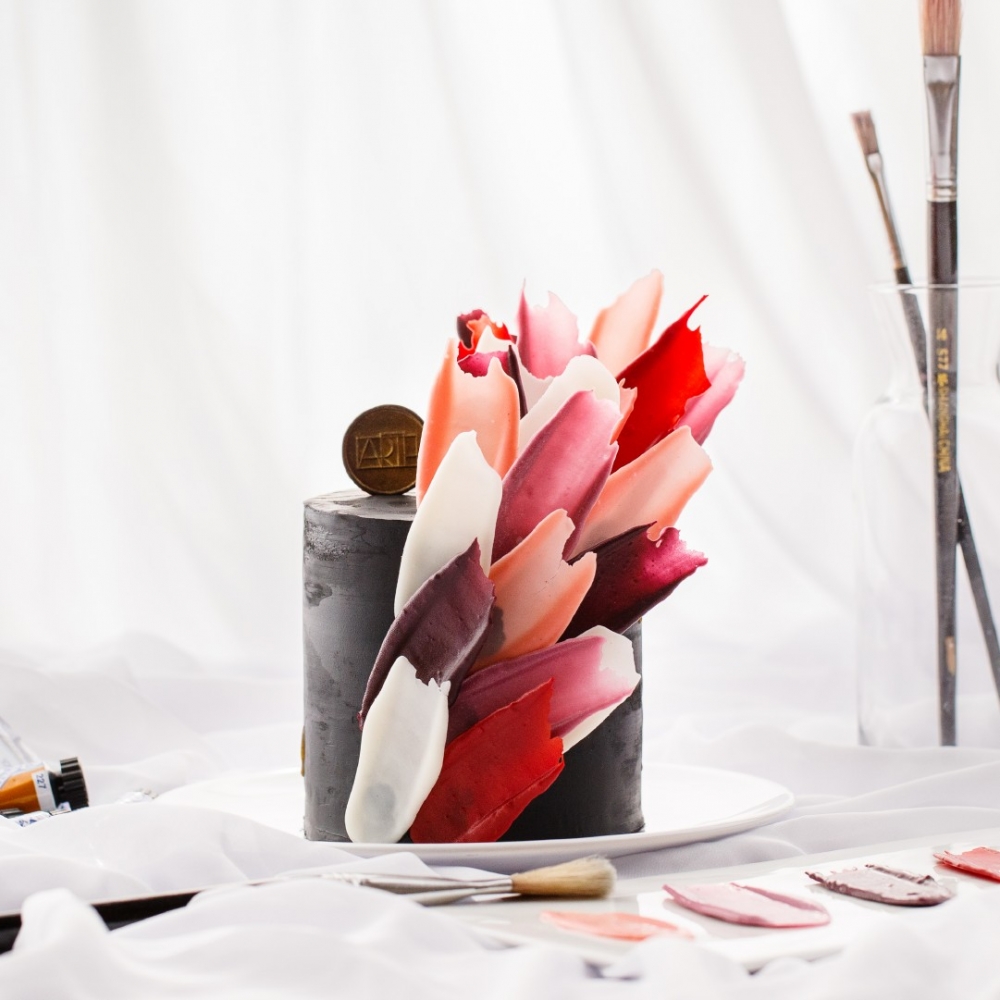 Arte by Padaria黑鳳凰- 竹炭朱古力紅莓堅果蛋糕($580)