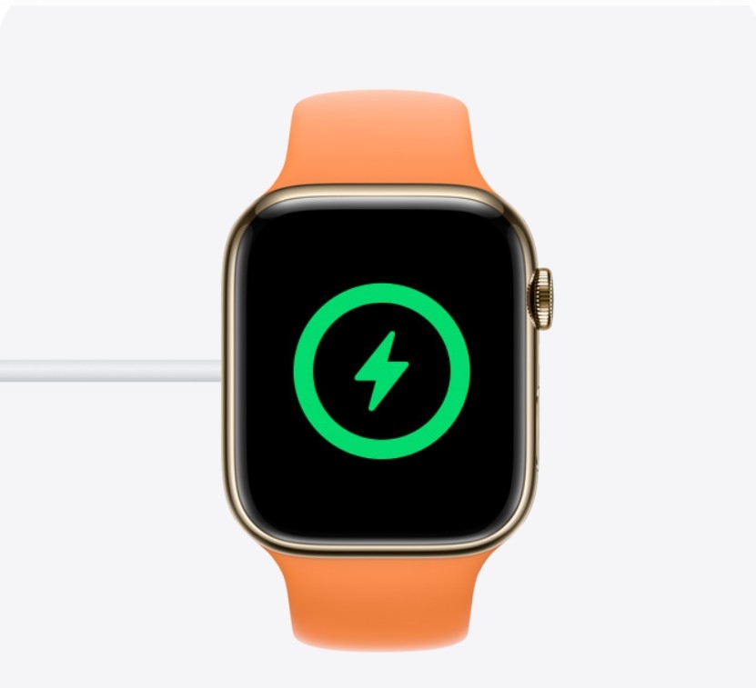 Apple Watch 7的充電速度提升了33%,從0%充至80%只需45分鐘。