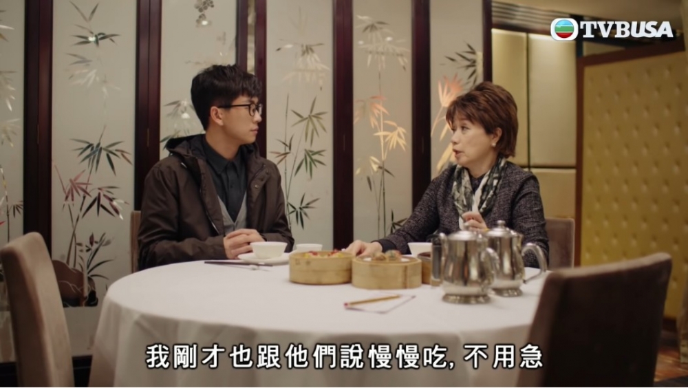 港男媽媽約兒子跟女友飲茶卻因洗餐具不快收場。