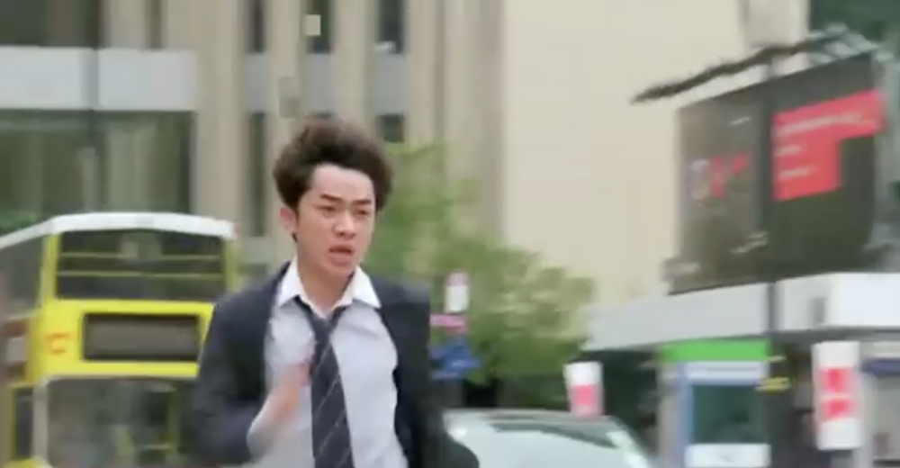 網民認為男生主動追求比自己高嘅女生時,就表示佢哋唔介意身高問題!