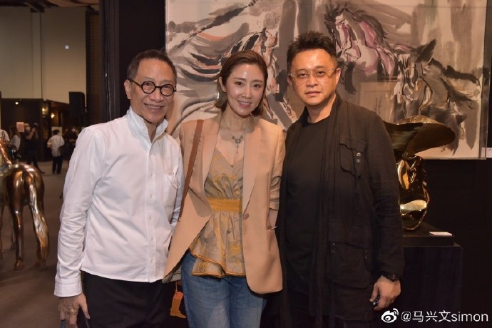 張玉珊最近出席藝術家馬興文嘅展覽,被網民大讚保養得好!