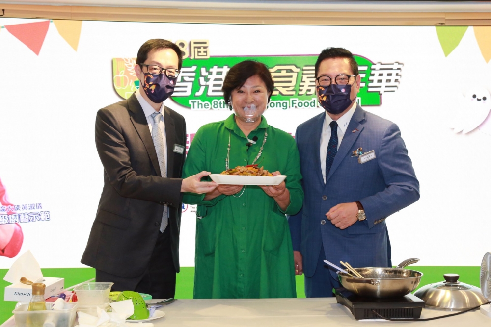 美食嘉年華期2021設有「星」級廚藝表演,特別邀請廚藝了得的藝人黃淑儀擔任推廣大使,並於開幕禮後及展會期間的「名人名廚Show」,表演她的拿手菜和分享煮餸貼士。
