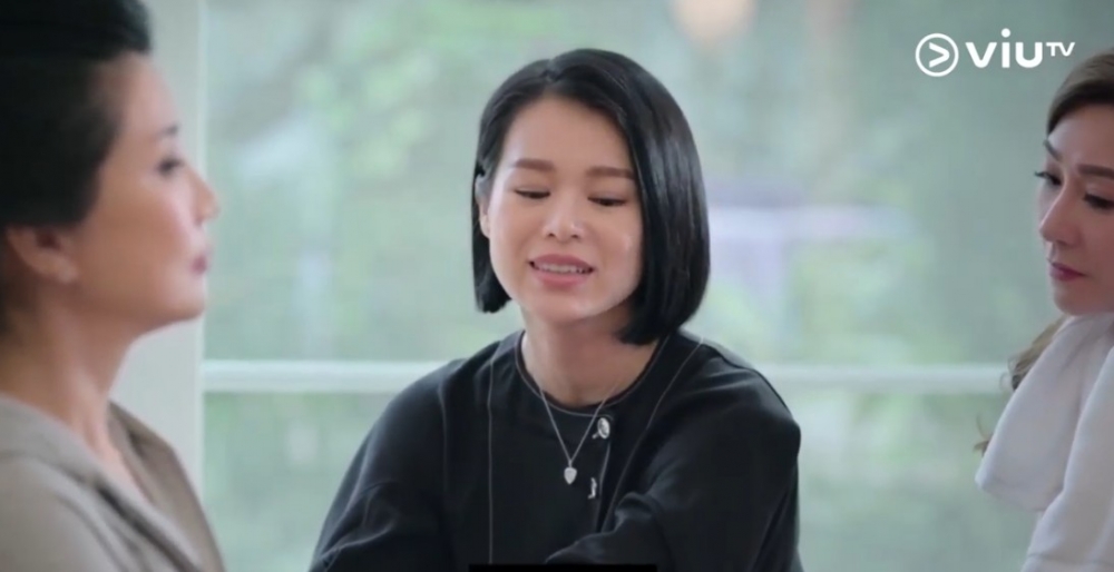 胡杏兒離開TVB後,曾出演ViuTV《熟女強人》。