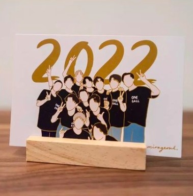 市集亦有攤檔售賣MIRROR手繪2022年月曆。