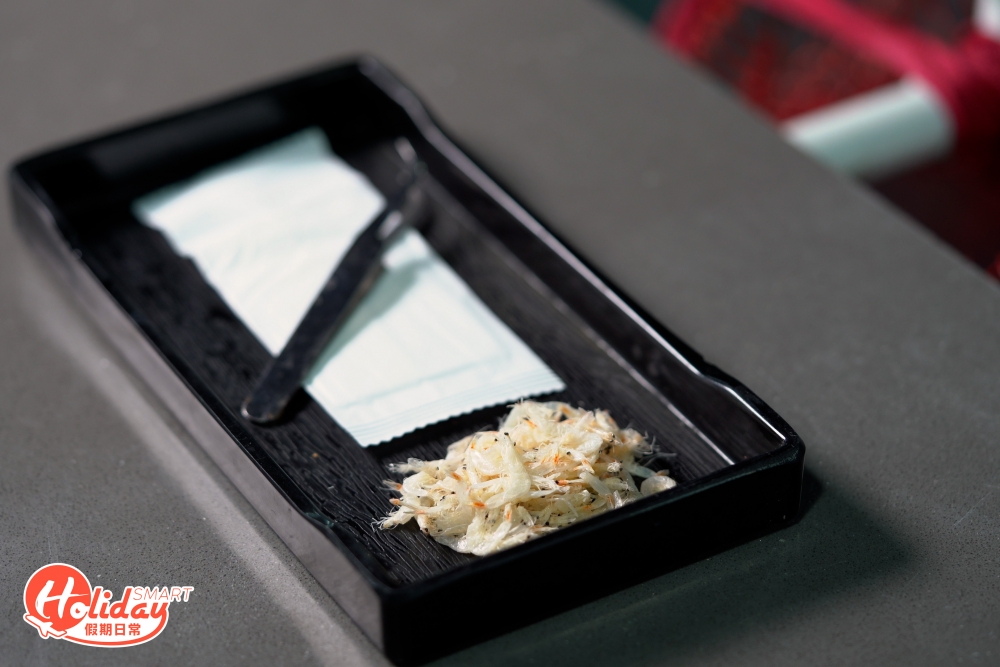 價錢包括蝦餌和釣具，蝦餌都是一般釣蝦場常用的赤尾青蝦，如果新手都不用擔心，職員在開始前會先講解基本的釣蝦技巧。