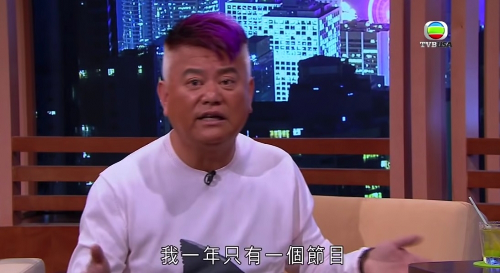 不過近年阿叻已經比較少於螢光幕前曝光!