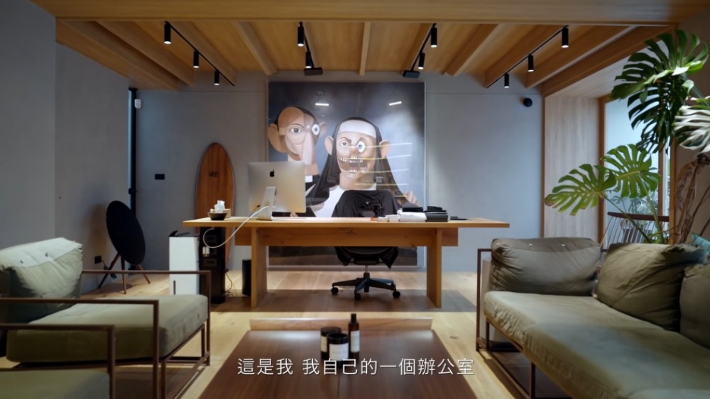 余文樂工作室富有個人風格,空間感大