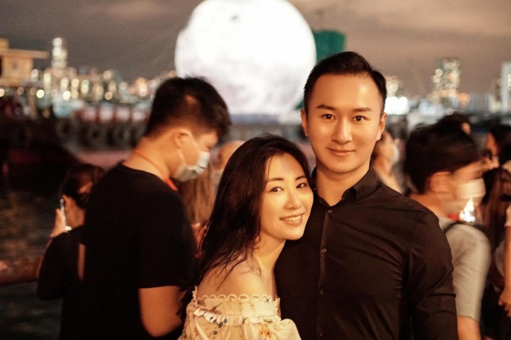 Dennis同Teris呢對夫婦於節目嘅表現,成功引起網民嘅關注!