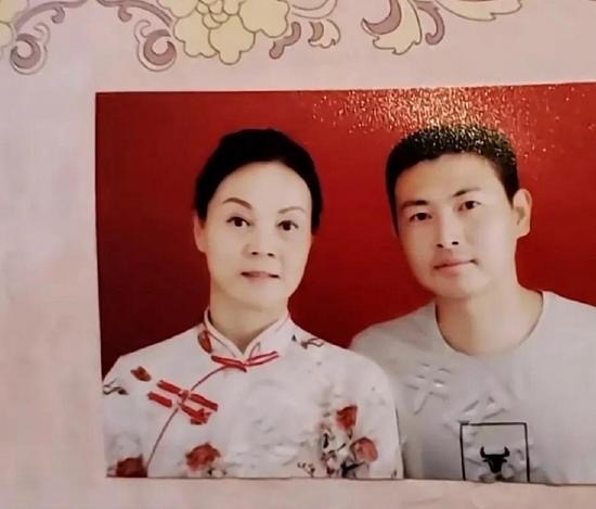 英子與魏先生最近正式登記結婚!