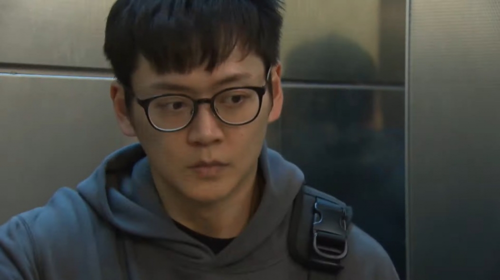 女神拒絕出席義工活動後,毒男大感失望