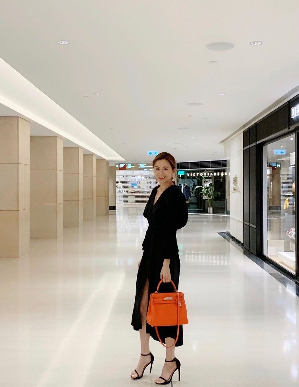 貴婦嘅象徵Hermès Kelly Bag都係沈卓盈嘅珍藏之一!