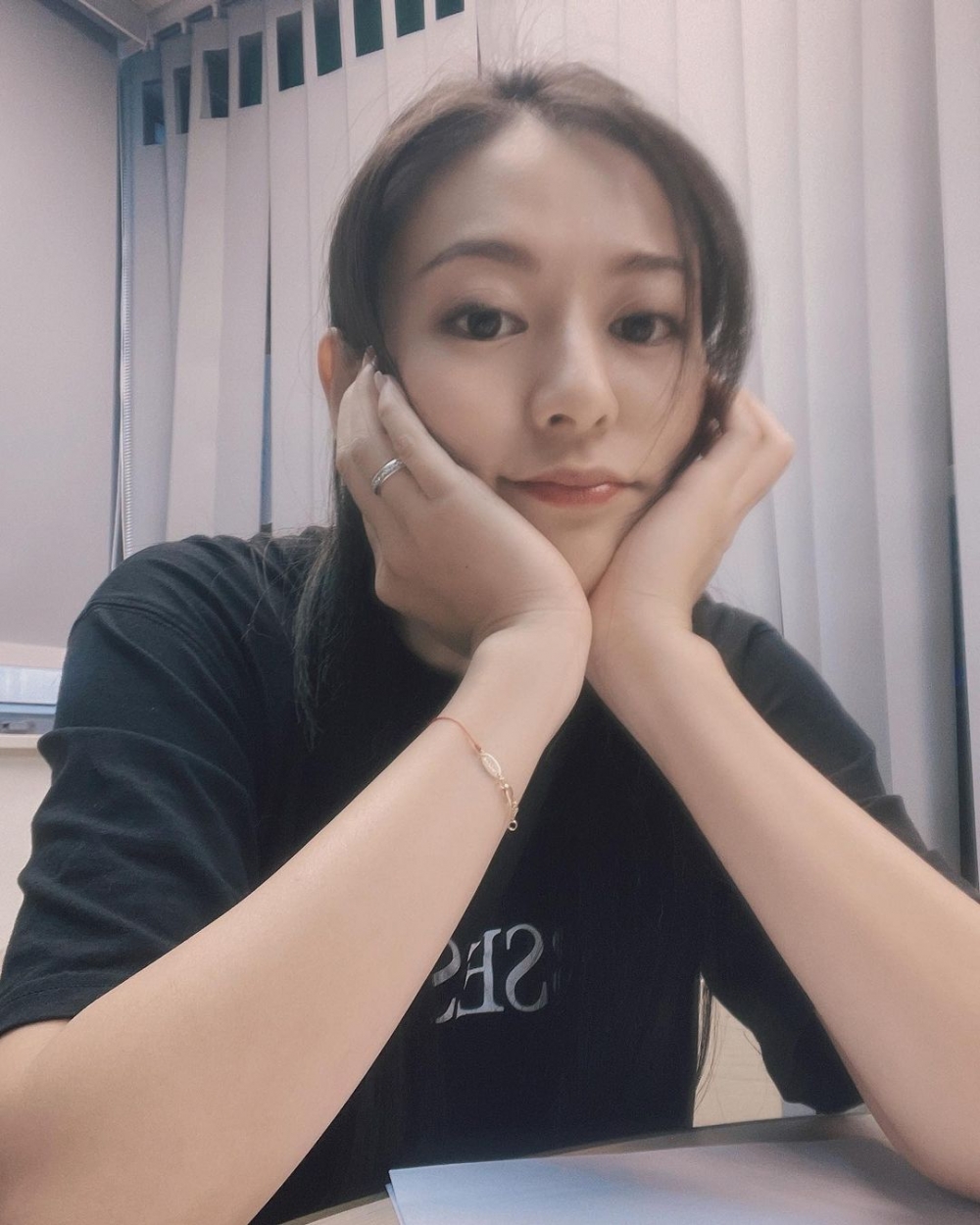 代表江若琳嘅辯方律師指佢受嘅傷害比林小明大