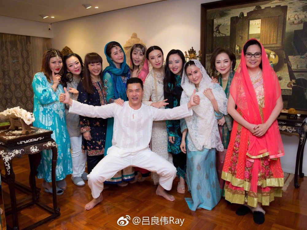 呂良偉夫婦經常在家舉辦多人聚會好開心~