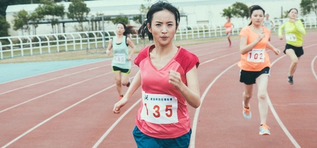 以前做運動之後第二日雖然好攰,但通常攰一、兩日就無事,依家步入20中,運動過後攰嘅感覺揮之不去