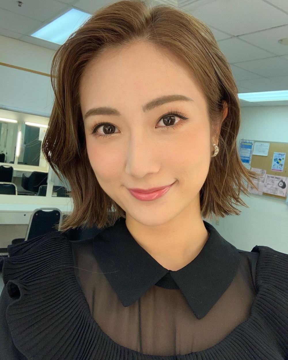 蔡嘉欣剪了一頭清爽短髮