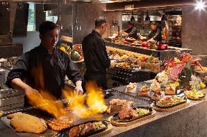 位於帝逸酒店內的Alva House推出「西班牙美食巡禮」自助晚餐。