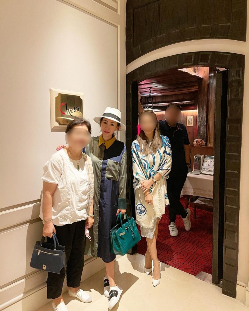 區文詩嘅Hermès 鱷魚皮Birkin估值超過$60萬!