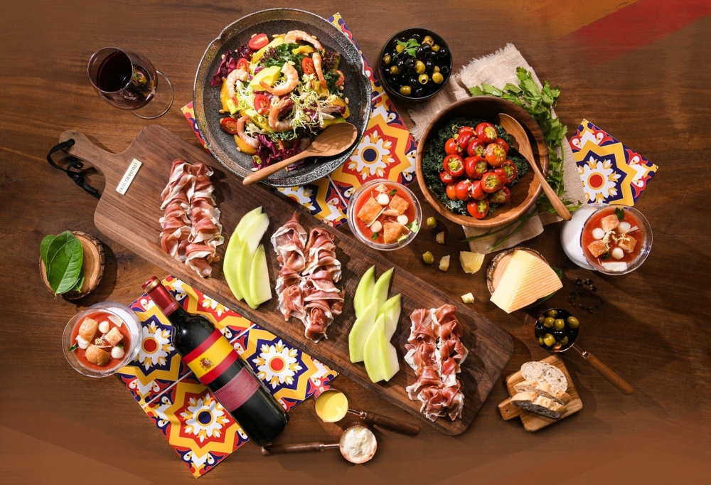 10月酒店自助餐2021推介|香港帝逸酒店Alva House推出「西班牙美食巡禮」自助晚餐。