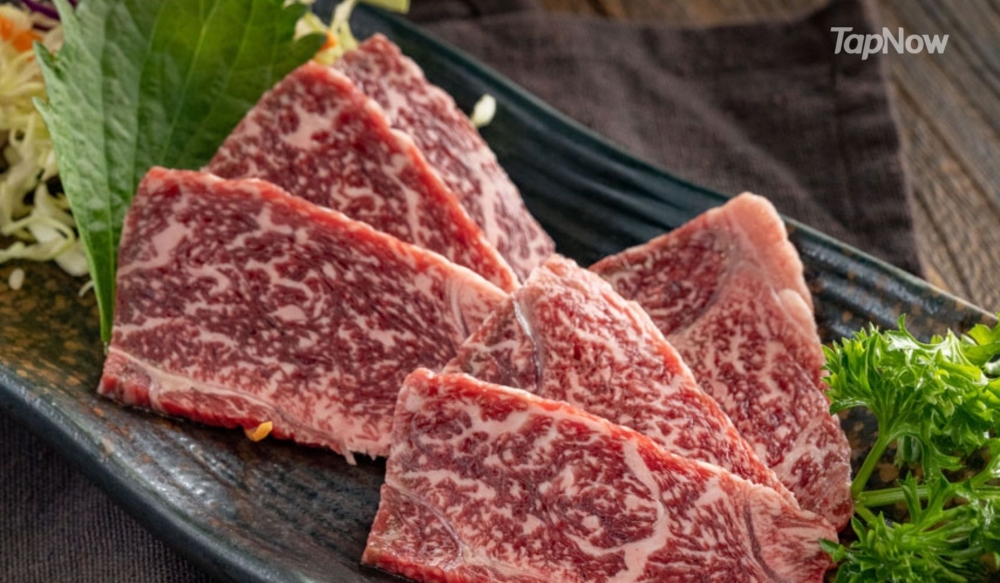 店家上等牛有後三角側肉1++韓牛