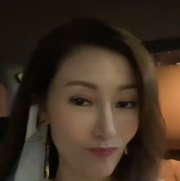 李嘉欣開重濾鏡引網民熱議