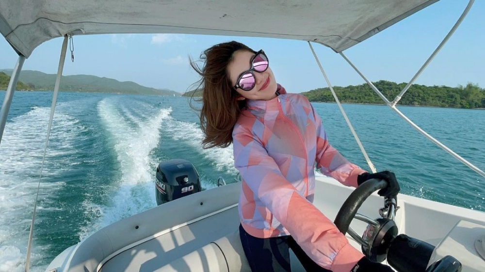 謝芷倫常出海，更會揸船