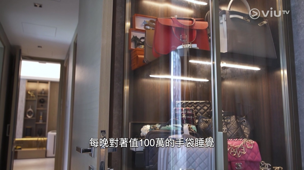 Teris每晚可能對住$100萬名牌袋瞓覺!
