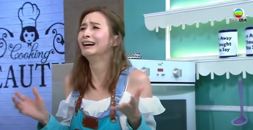 沈卓盈主要擔任主持人,並參加唔同嘅綜藝節目!