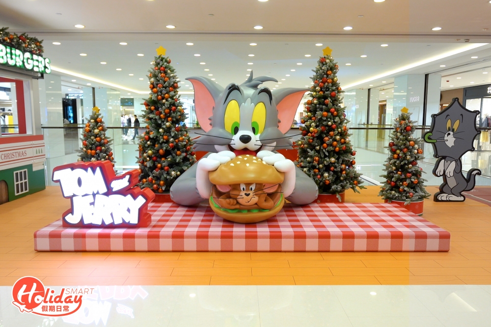 當中最搶眼一定是2米高的巨型Tom & Jerry漢堡包,Jerry藏身在Tom口中的漢堡包躲避Tom,場面相當搞怪!