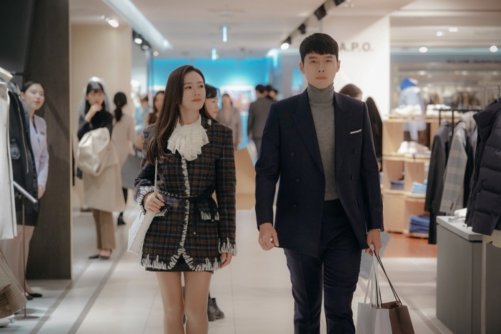 樓主感概部分男士睇女友面色，無得行自己想睇嘅店舖