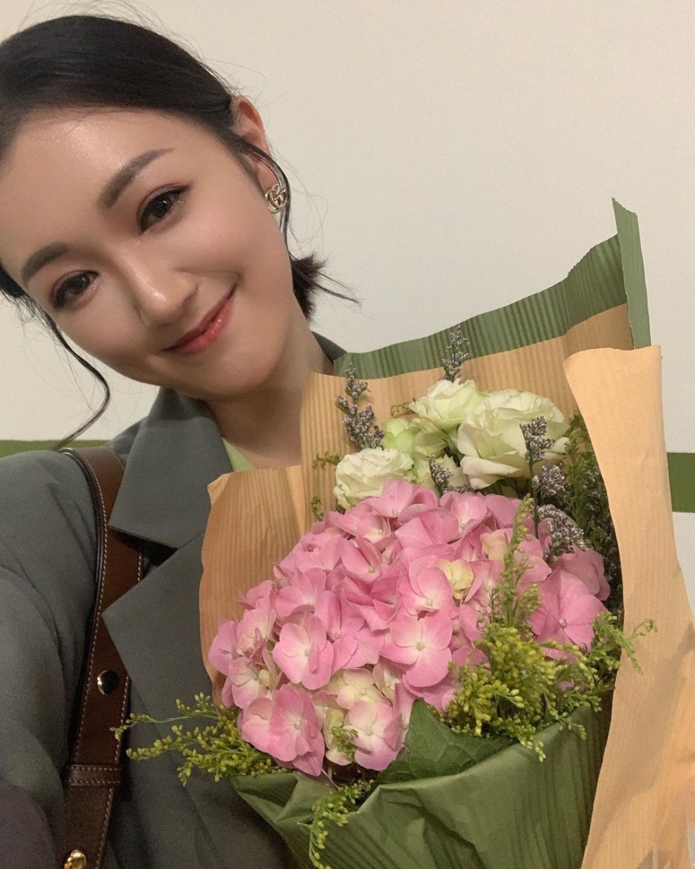 袁偉豪同張寶兒一齊持有如7,000萬豪宅傲瀧,但張寶兒就表示希望最少都擁有兩層樓可以轉手